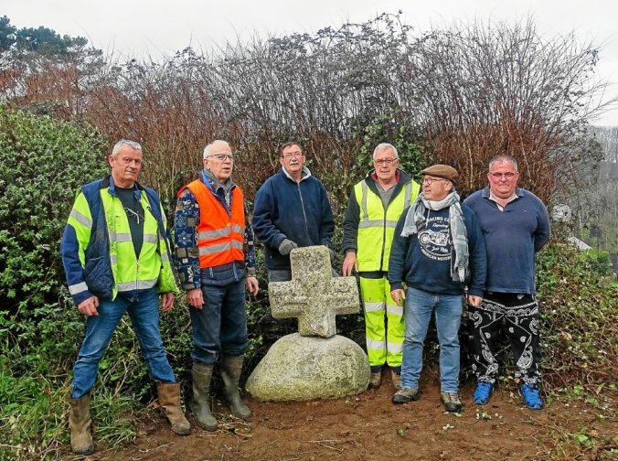 La croix de Treiz-Coz